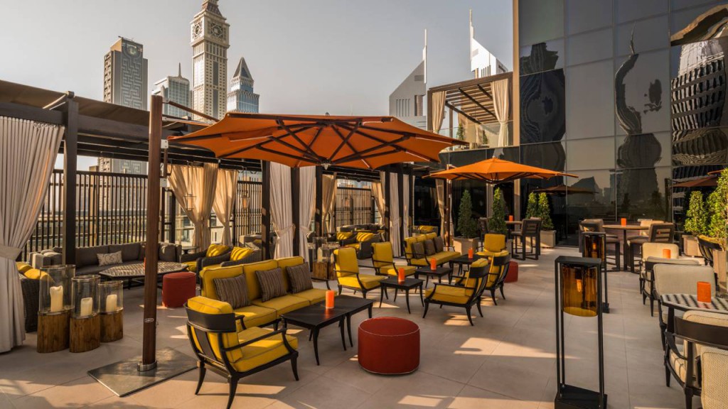 Dubai Four Seasons IFC Centre2 Luna Sky Bar